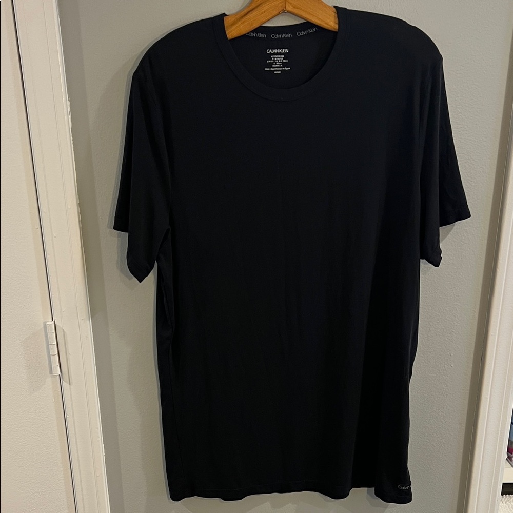 Calvin Klein women's Black Short Sleeve Tee